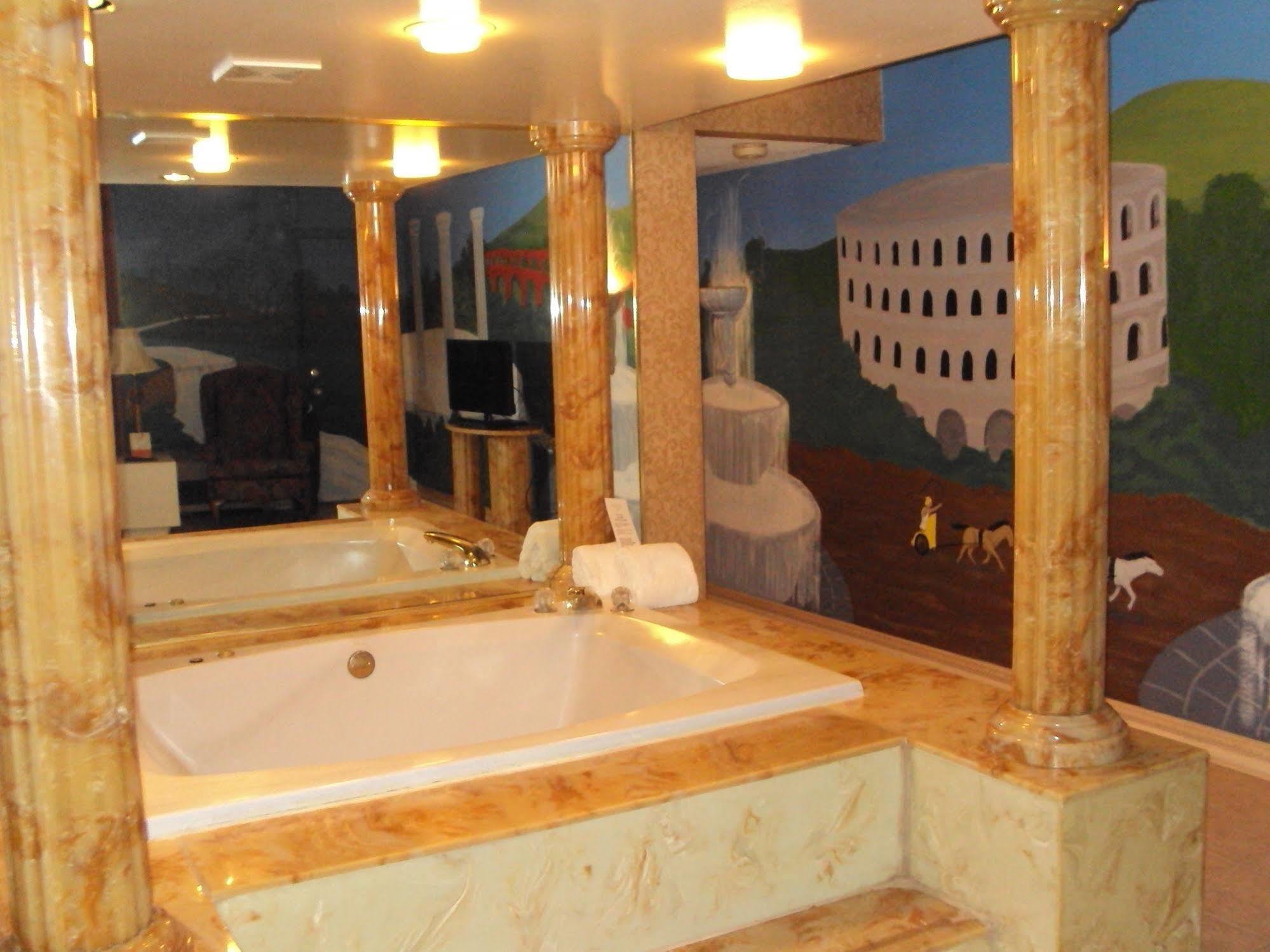 Red Carpet Inn Fanta Suites Hotel Greenwood Exterior foto
